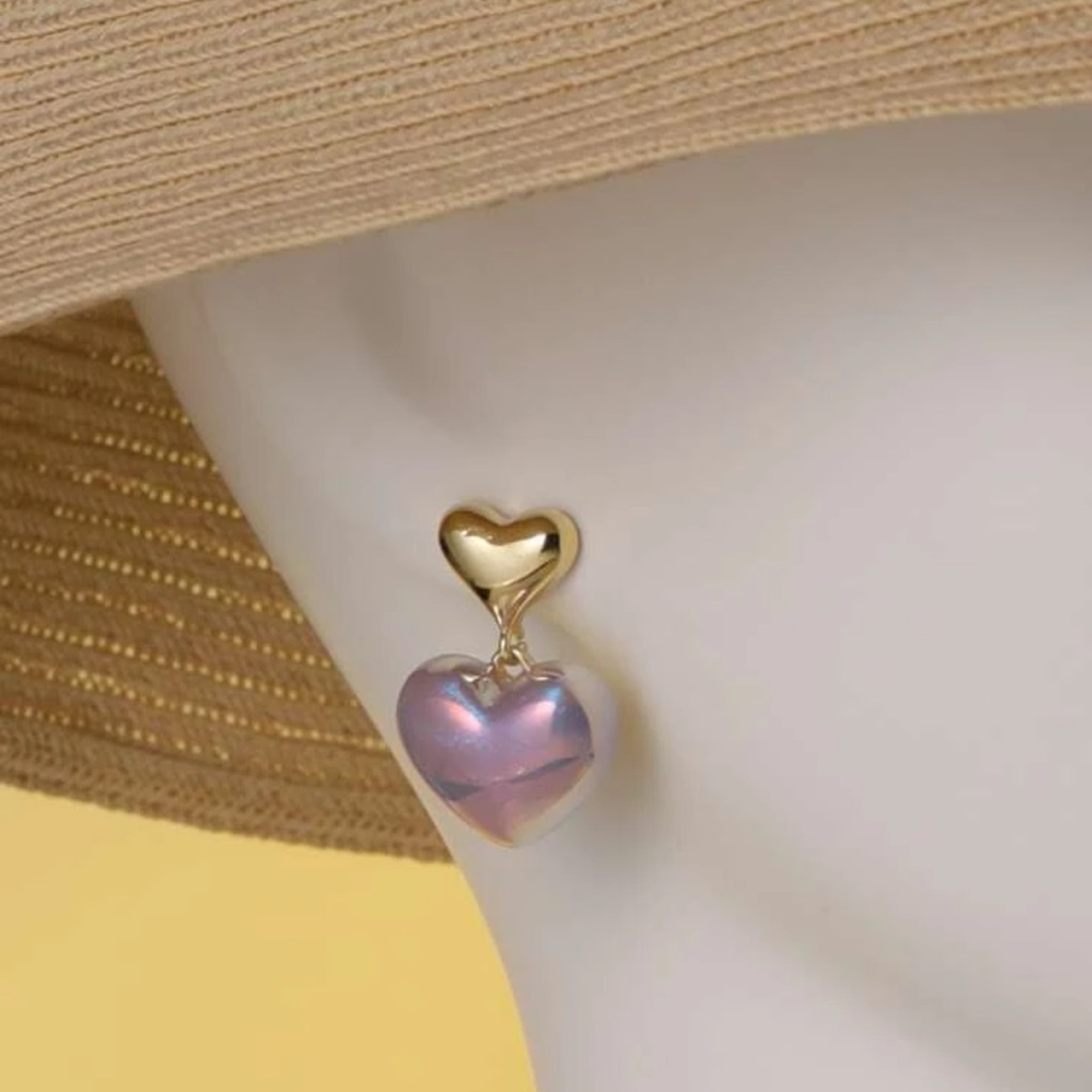 Lovely Metallic Iridescent Hearts Stud Earrings 30$